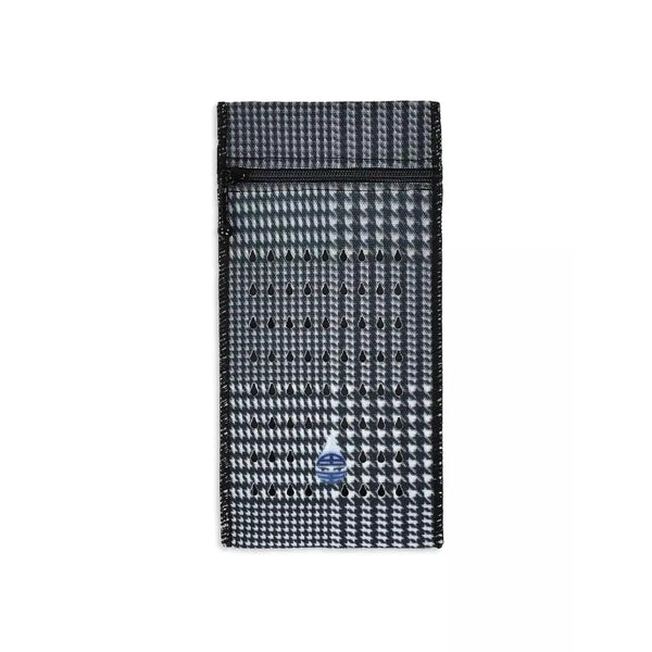 Insulin cooling wallet for two pens or vials, Dia-Cool ADULTS, black and white pattern.