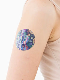 Parche adhesivo para FreeStyle Libre 3, diseño Lucid Echo, en el brazo