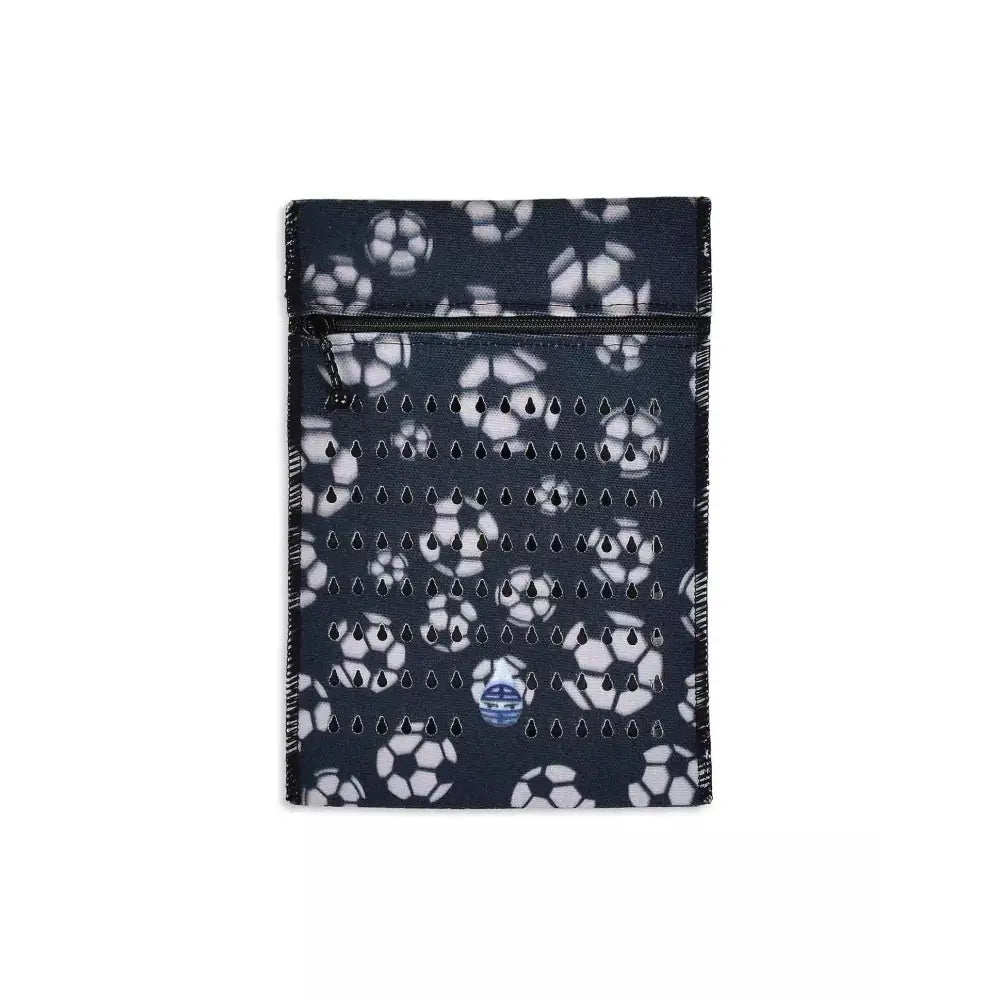 Insulin cooling wallet for kids with fun pattern, holds 3 insulin pens or 5 vials, no electricity needed.